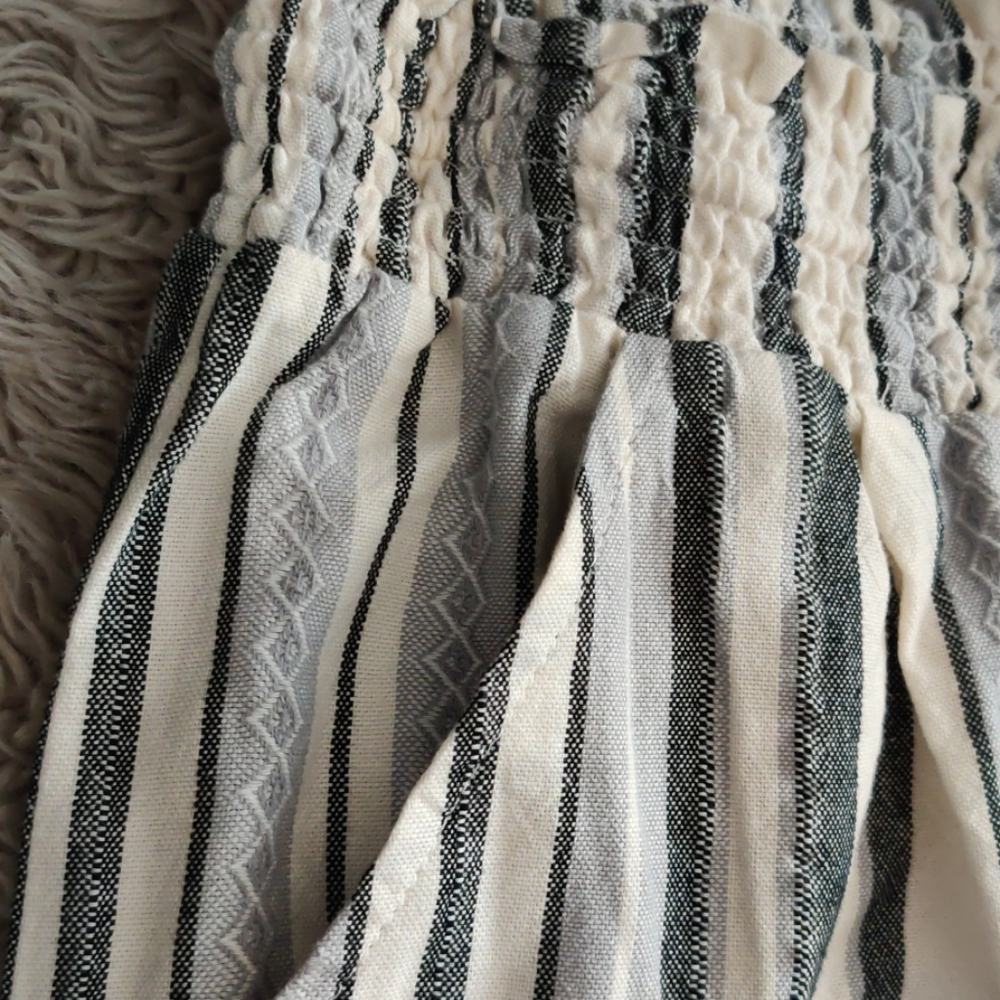 pants - Picture 3 of 9